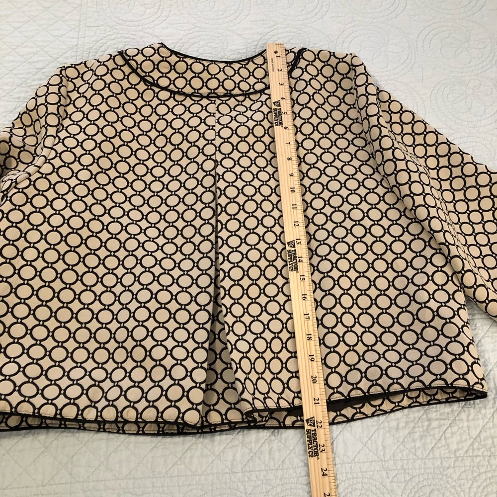 R & M Richards cropped swing jacket. Size 18. - Picture 10 of 11